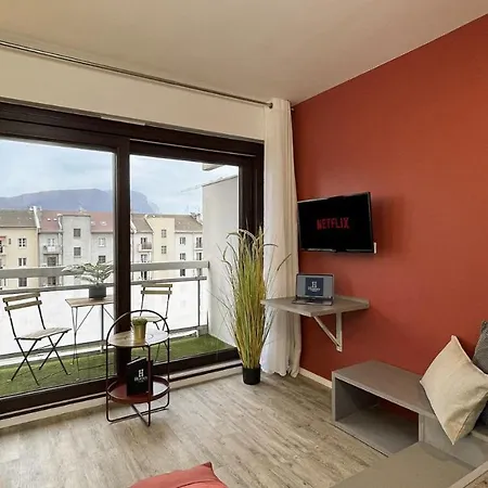 Homey - Studio Terracotta Avec Balcon - Coucher De Soleil - Hyper Centre - Aux Portes De Geneve * Annemasse
